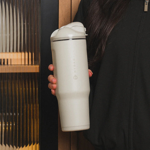 Ease2o 40oz | Dual-Function Water Bottle with Straw & Chug Spout – Linen