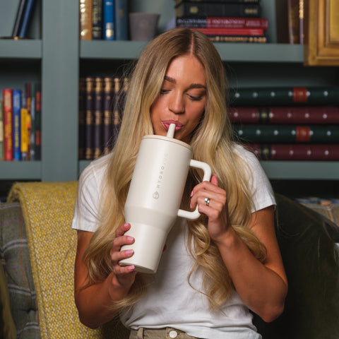 Traveler 40oz | All-Day Insulated Tumbler with Handle – Cream